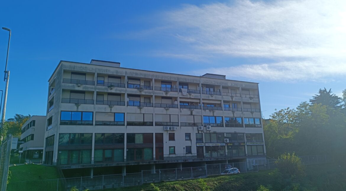 Ufficio in vendita a Como