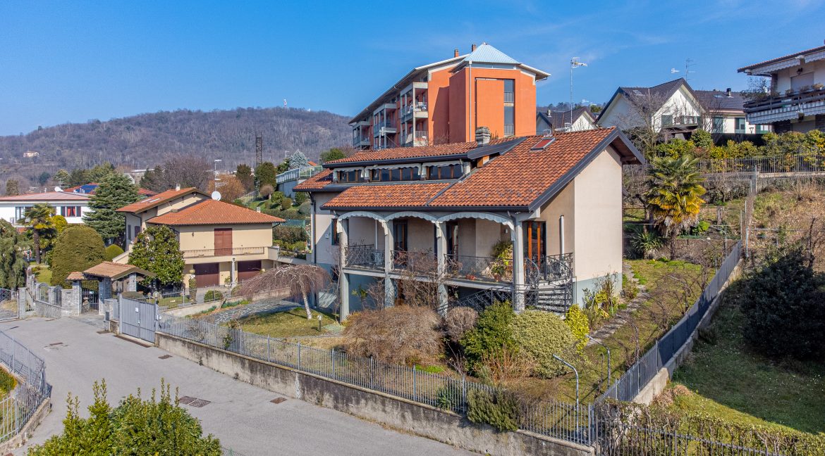 Brenna Immobiliare Cernobbio villa singola vendita Como740-Brenna_vende_Via_Gabriele_DAnnunzion_34_Como_0
