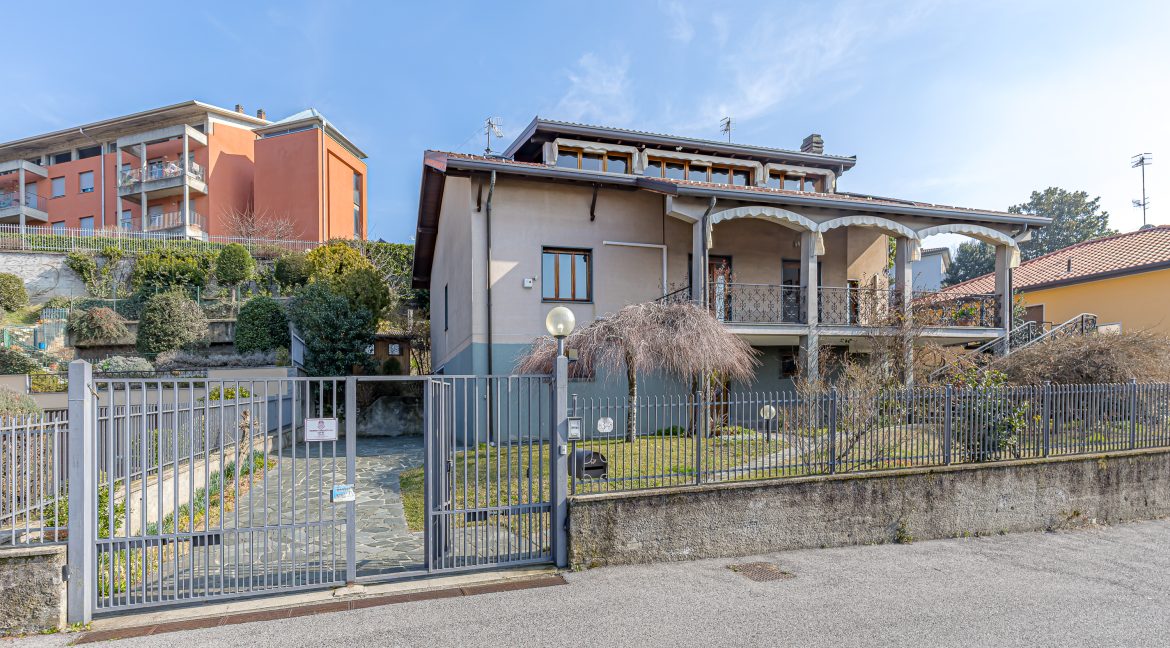 Brenna Immobiliare Cernobbio villa singola vendita Como743-Brenna_vende_Via_Gabriele_DAnnunzion_34_Como_0