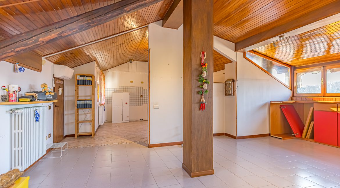 Brenna Immobiliare Cernobbio villa singola vendita Como766-Brenna_vende_Via_Gabriele_DAnnunzion_34_Como_0