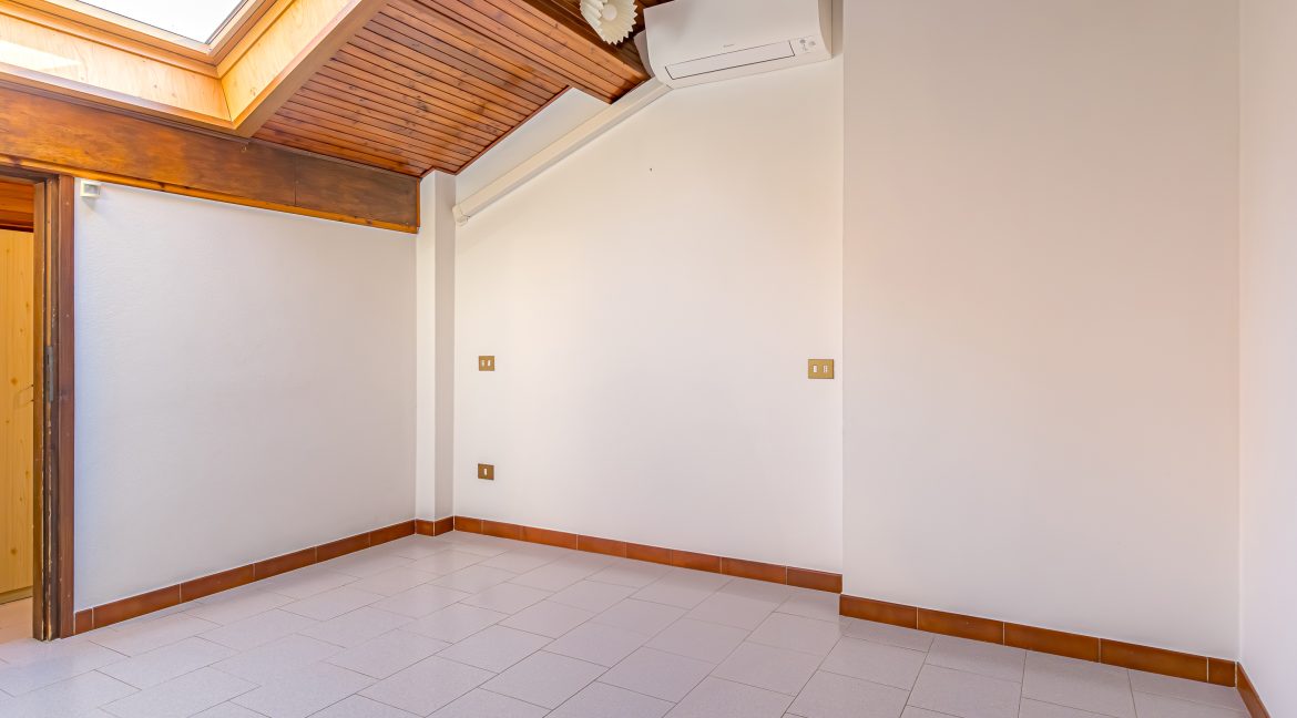 Brenna Immobiliare Cernobbio villa singola vendita Como776-Brenna_vende_Via_Gabriele_DAnnunzion_34_Como_0