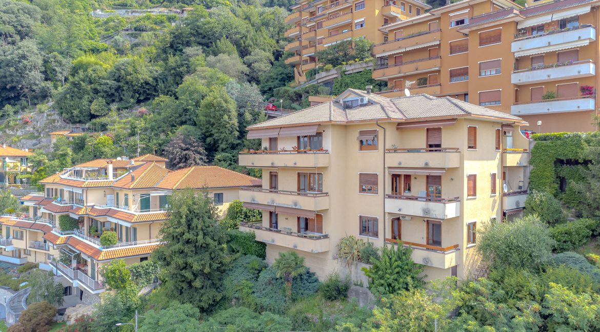 Brenna Immobiliare Cernobbio appartamento vendita Como793-Como_Trilocale_vita_lago