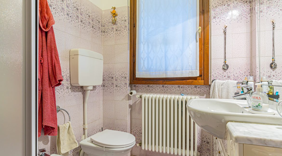 0012352-Villetta a schiera di testa in vendita a Como Sagnino_36