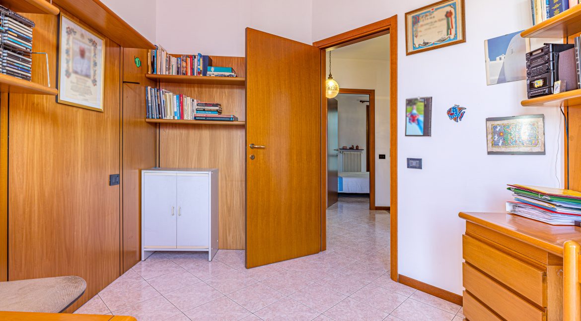 0012372-Villetta a schiera di testa in vendita a Como Sagnino_60