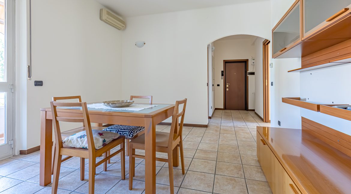 affitto trilocale como tavernola 28