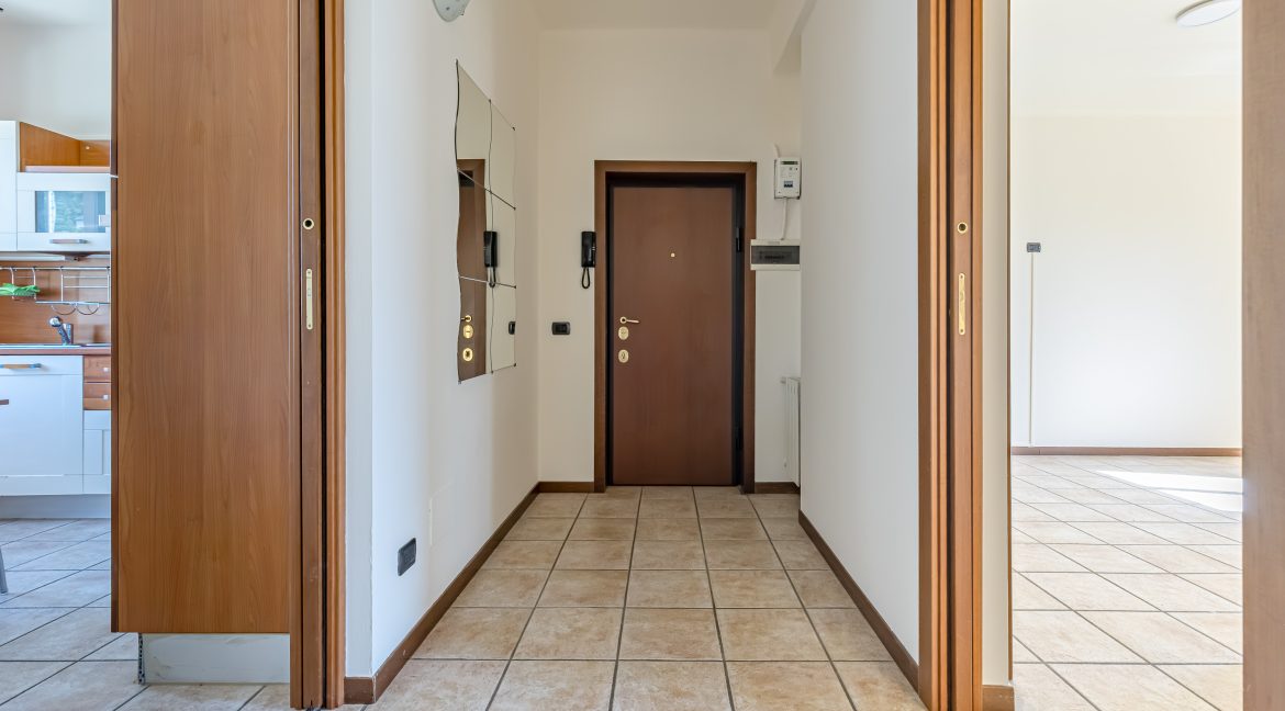 affitto trilocale como tavernola 33