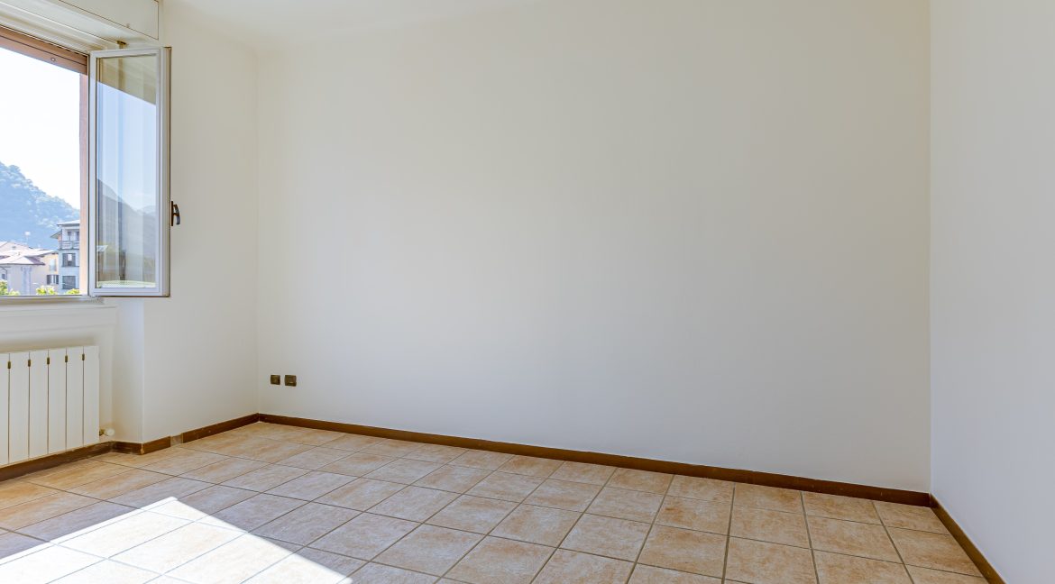 affitto trilocale como tavernola 36