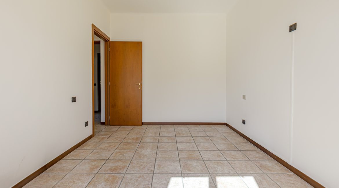 affitto trilocale como tavernola 54