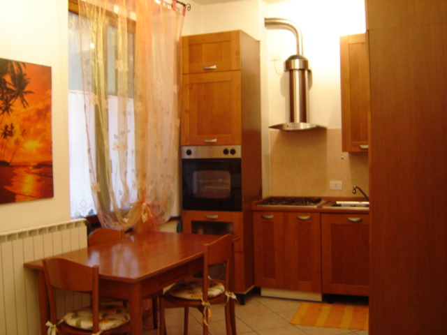 bilocale pontechiasso a reddito655-angolo_cottura_2